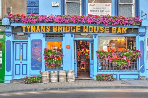 Tynan's Bridge House Bar, Kilkenny, Irleand